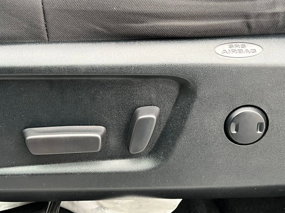 Used 2021 Toyota Tundra SR5 w/ Trail Edition image 11