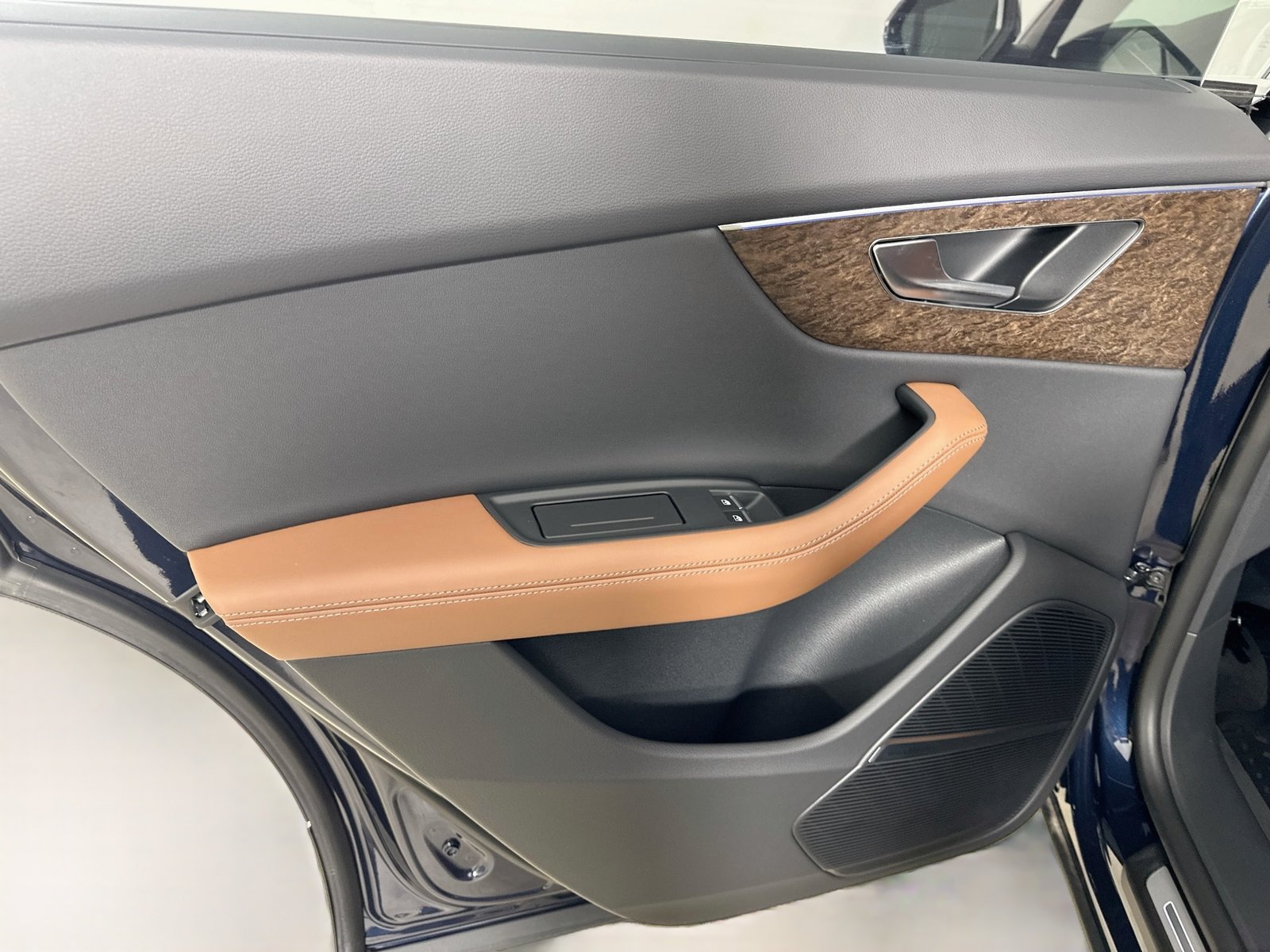 New 2027 Audi Q8 Premium Plus AWD/4WD image 36