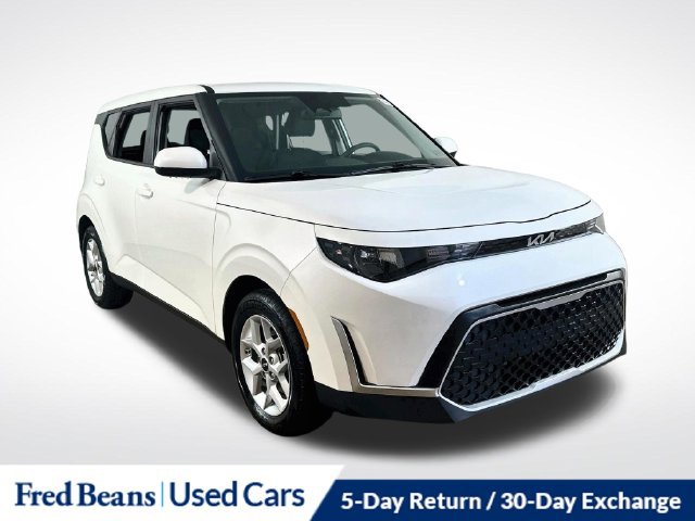 Used 2025 Kia Soul LX w/ LX Technology Package