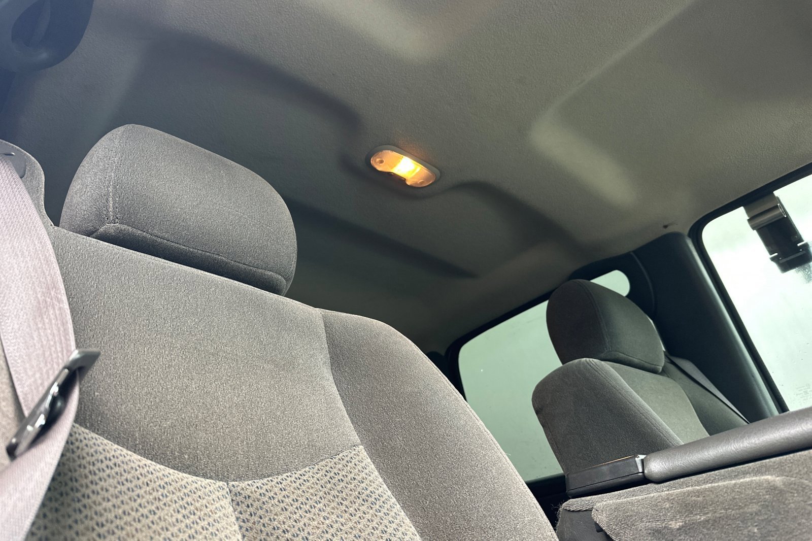 Used 2006 Chevrolet Silverado 2500 LT w/ Heavy-Duty Power Package image 16