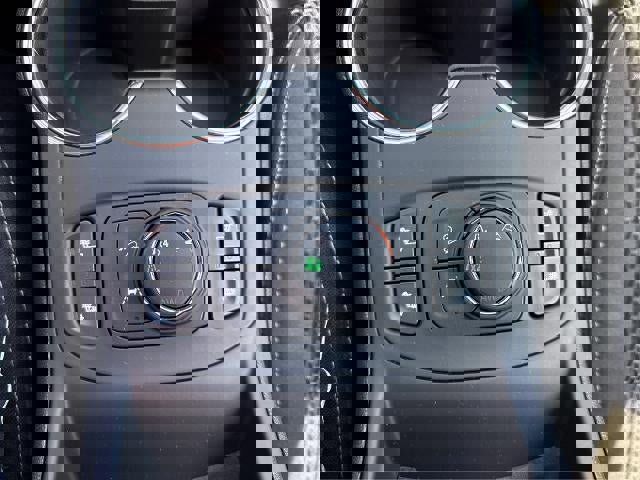 Certified 2023 GMC Terrain SLE w/ Driver Convenience Package image 18