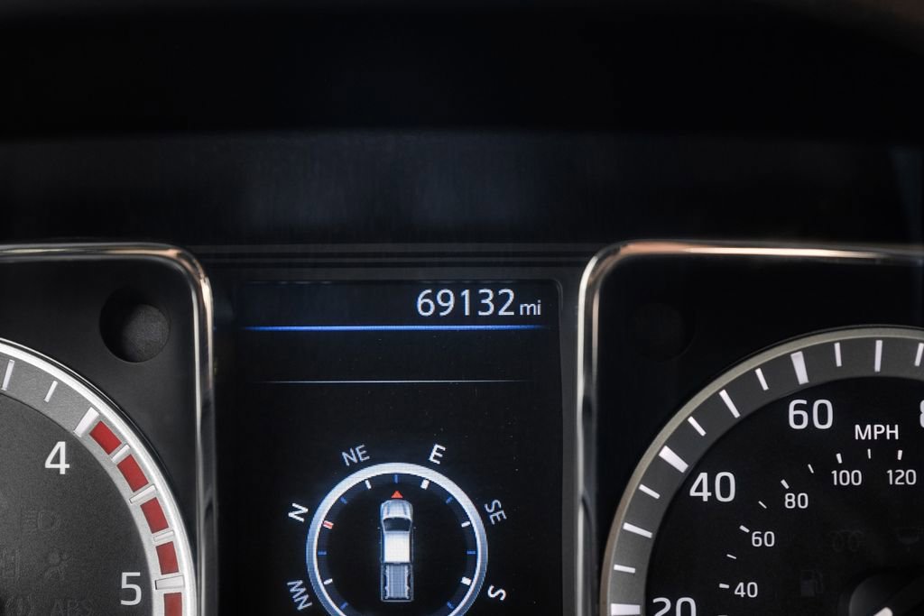 Used 2019 Nissan Titan Platinum Reserve w/ Platinum Utility Package AWD/4WD image 16