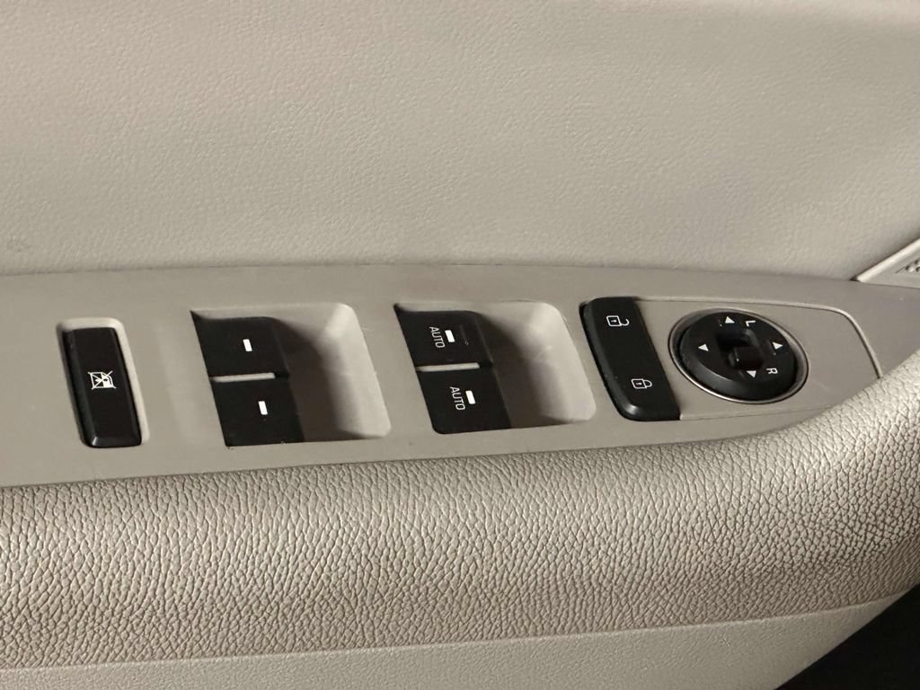 Used 2019 Hyundai Sonata Limited FWD image 14