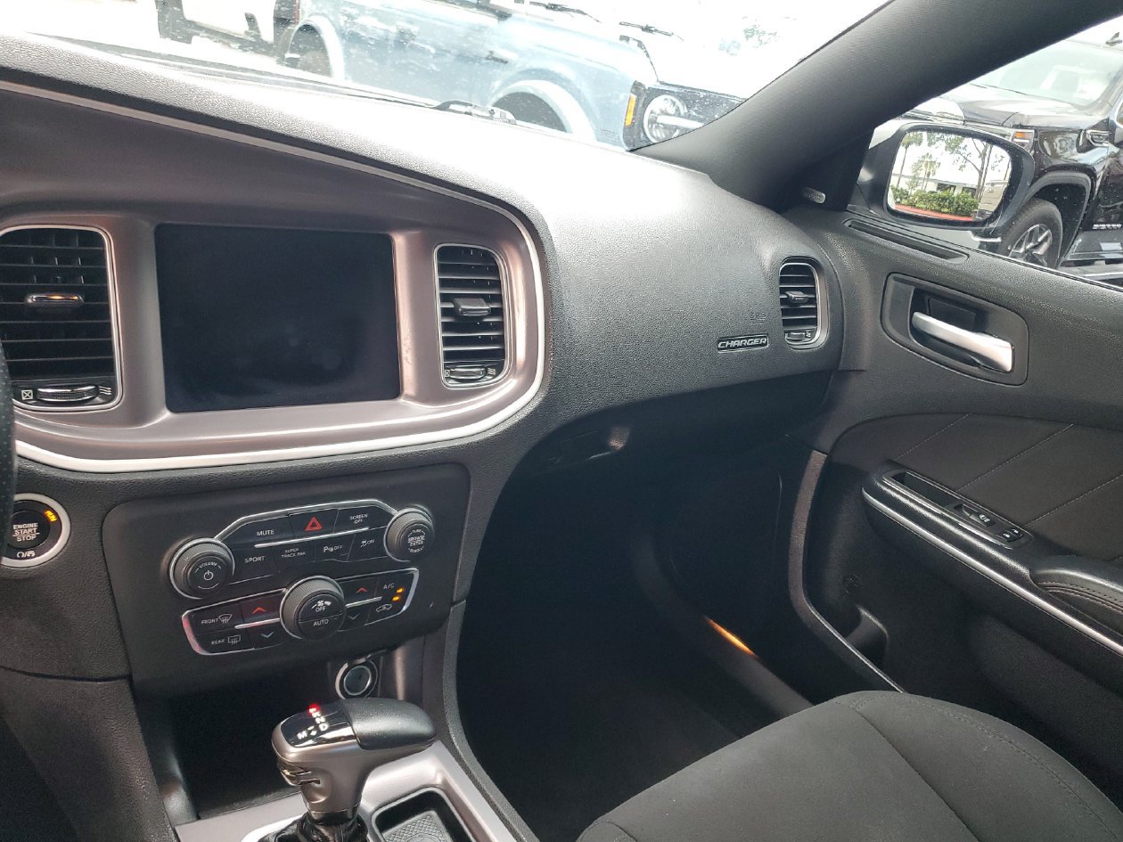Used 2022 Dodge Charger GT AWD/4WD image 27