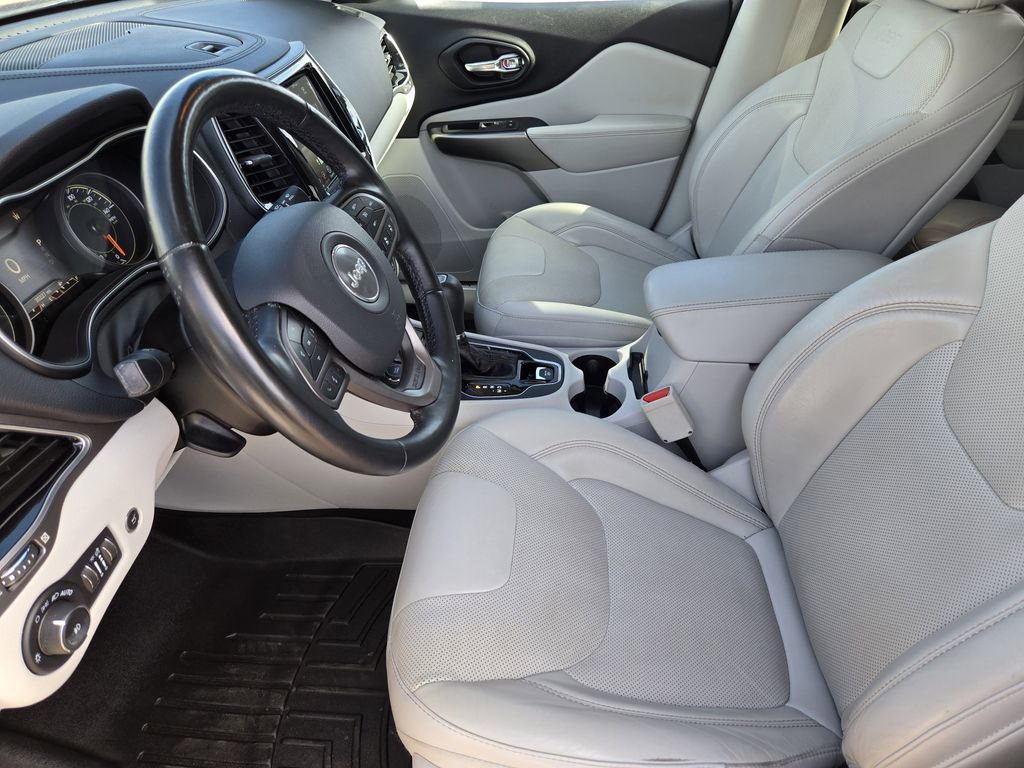 Used 2021 Jeep Cherokee Limited image 8