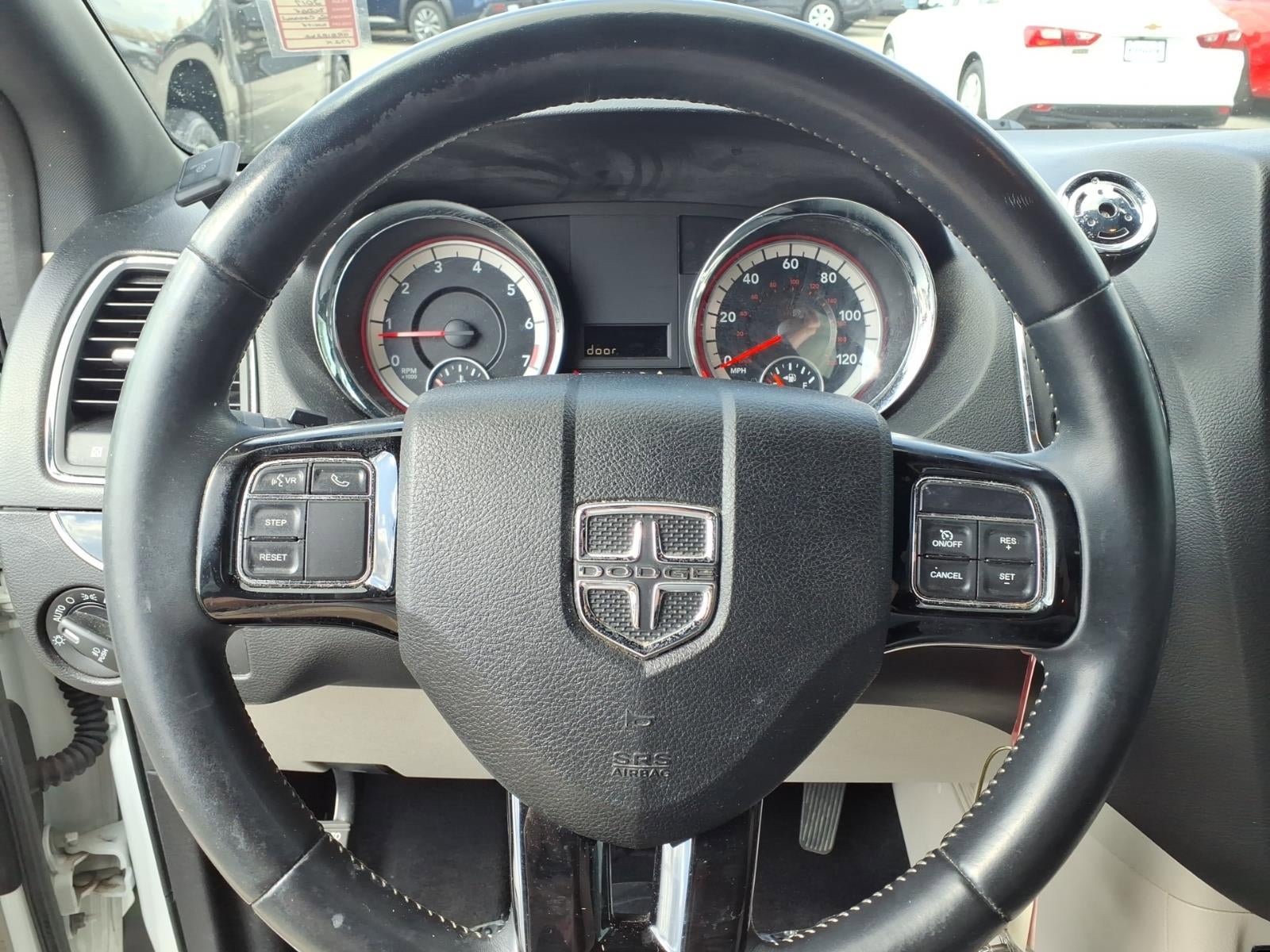 Used 2017 Dodge Grand Caravan SXT image 7