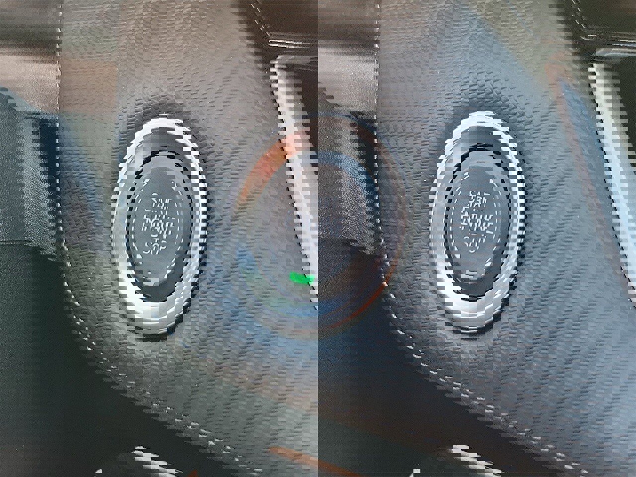 Used 2025 Chevrolet Equinox LT image 27