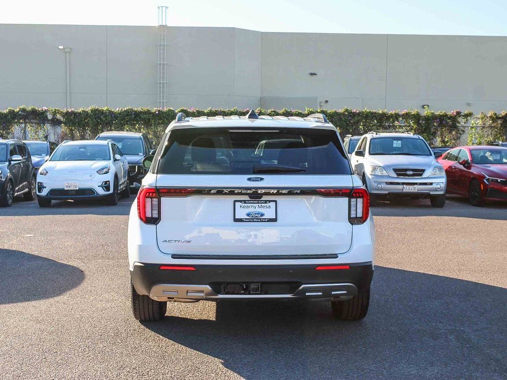 New 2026 Ford Explorer Active w/ Active Comfort Package RWD image 9