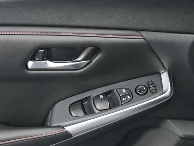 Used 2024 Nissan Sentra SR w/ SR Premium Package image 10