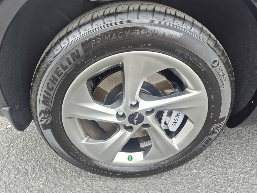 Used 2026 Genesis GV70 2.5T image 9