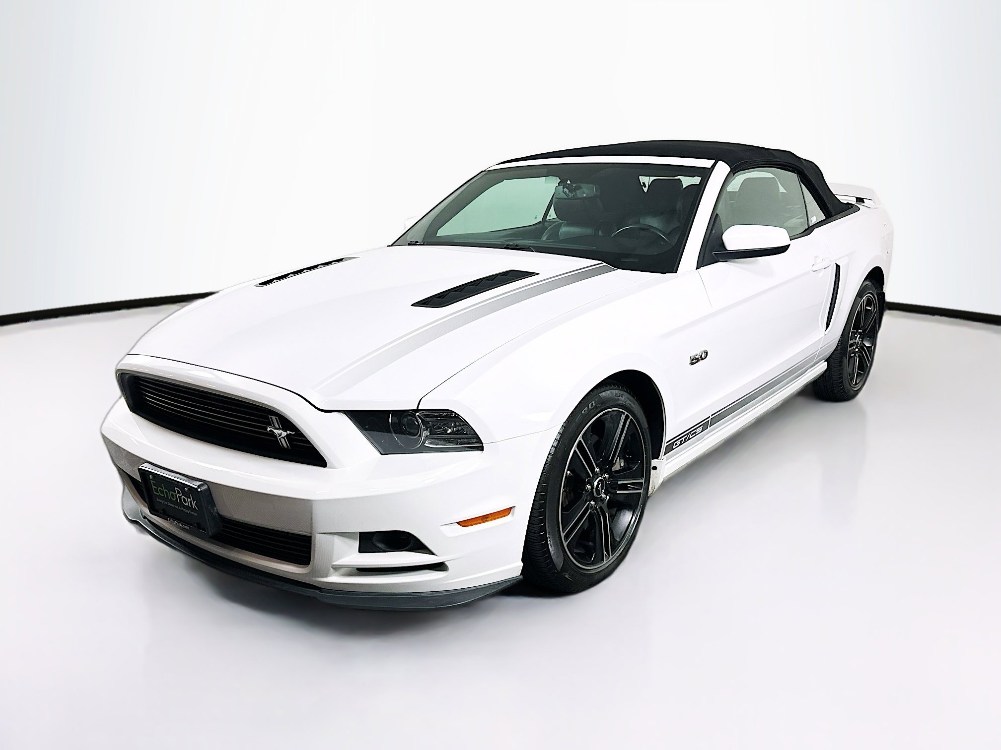 Used 2014 Ford Mustang GT Premium w/ Equipment Group 402A RWD image 3