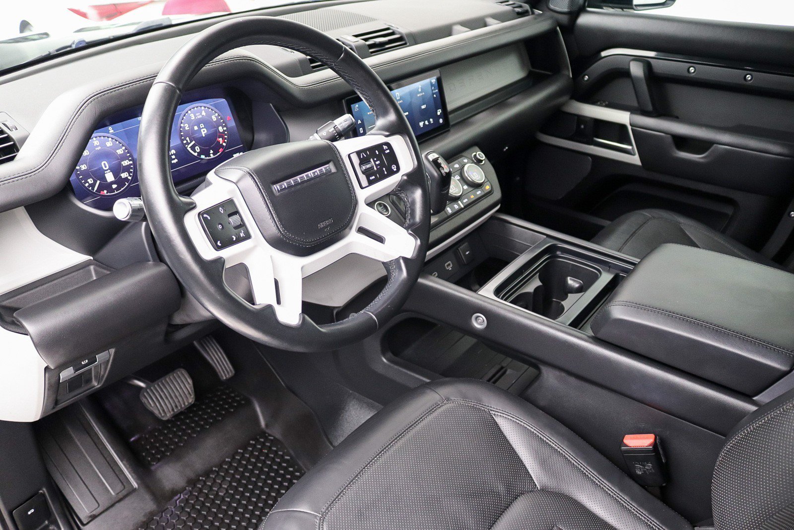 Used 2020 Land Rover Defender 110 First Edition AWD/4WD image 21