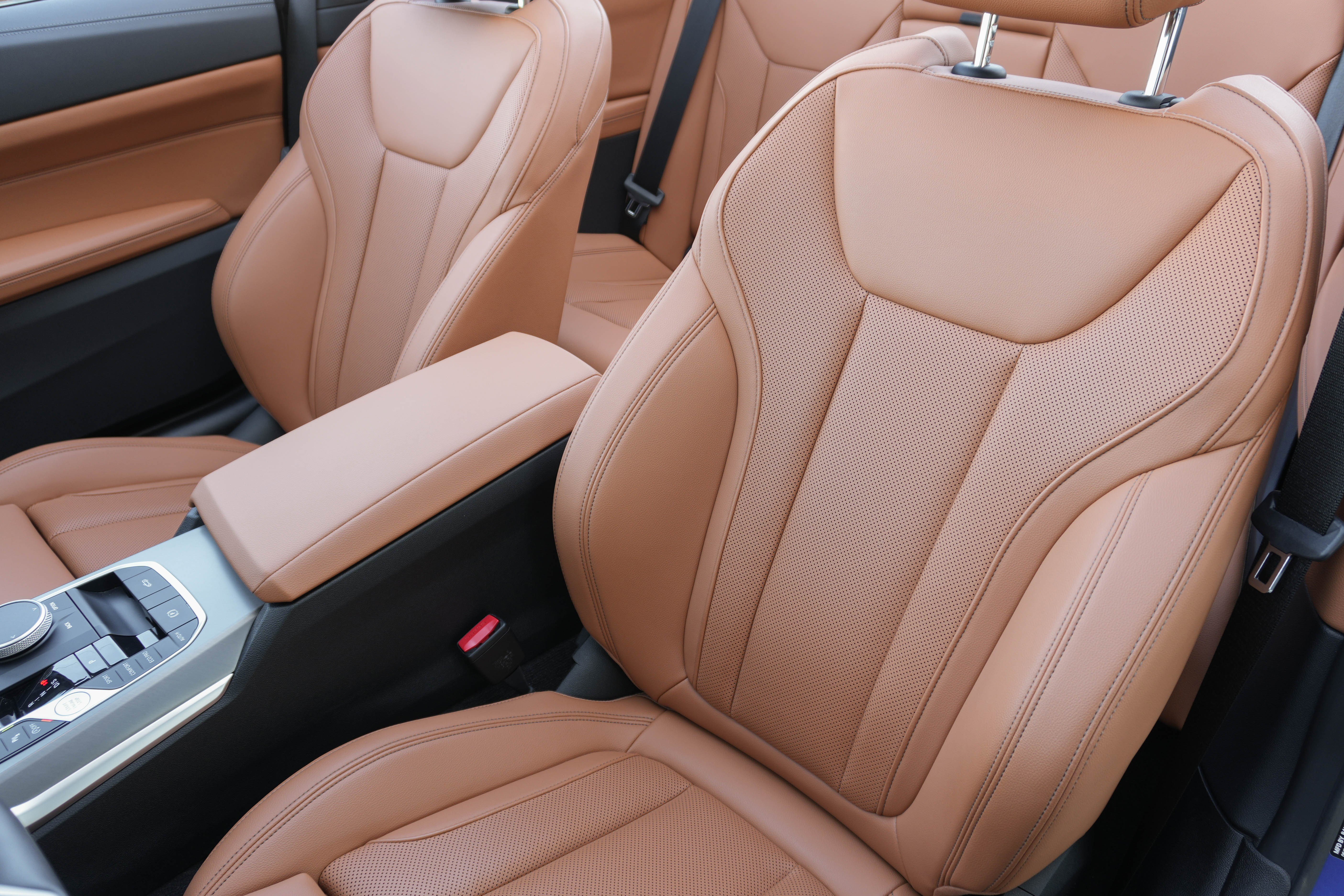 Certified 2025 BMW M440i Convertible image 31