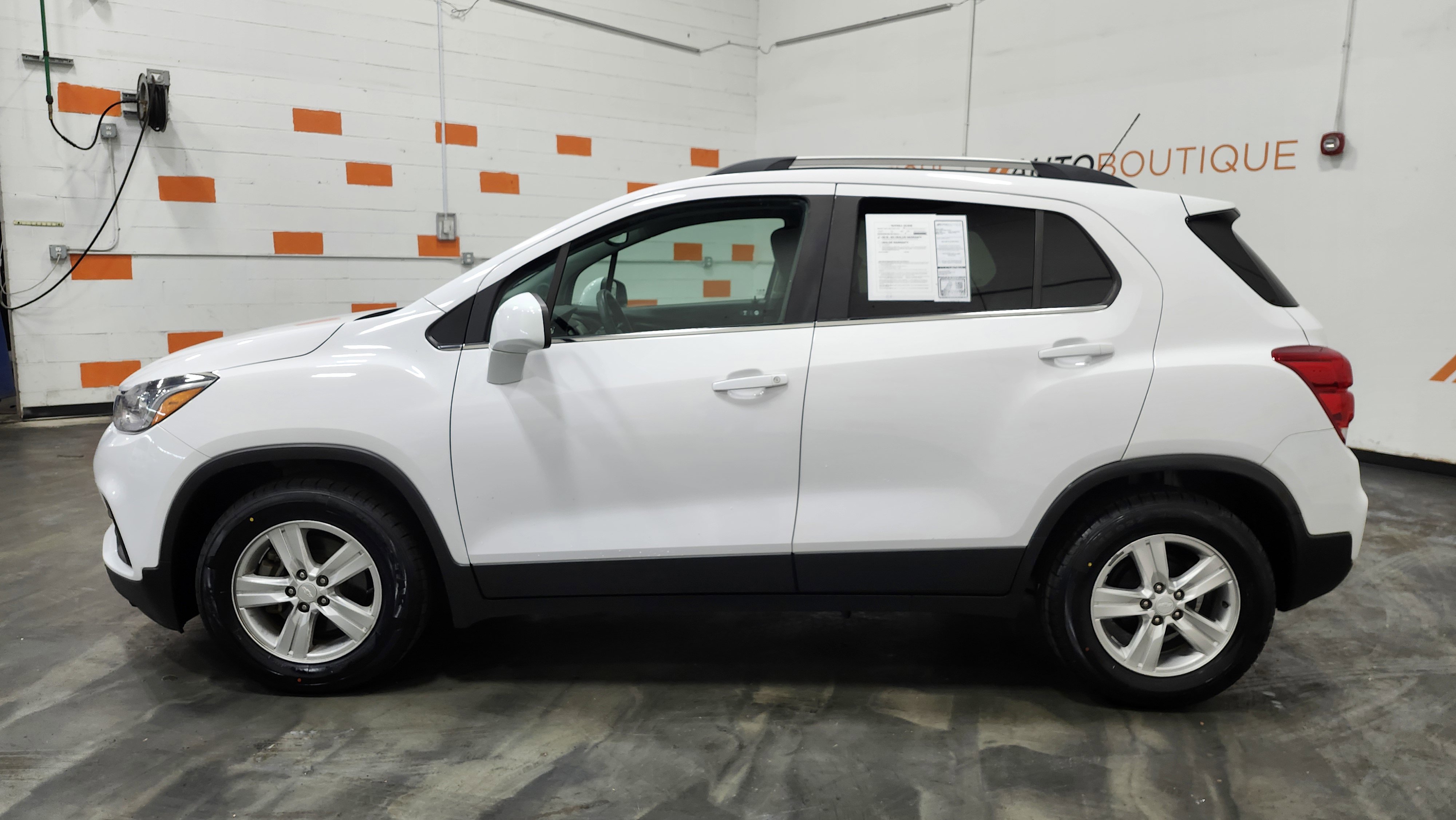 Used 2020 Chevrolet Trax LT image 12