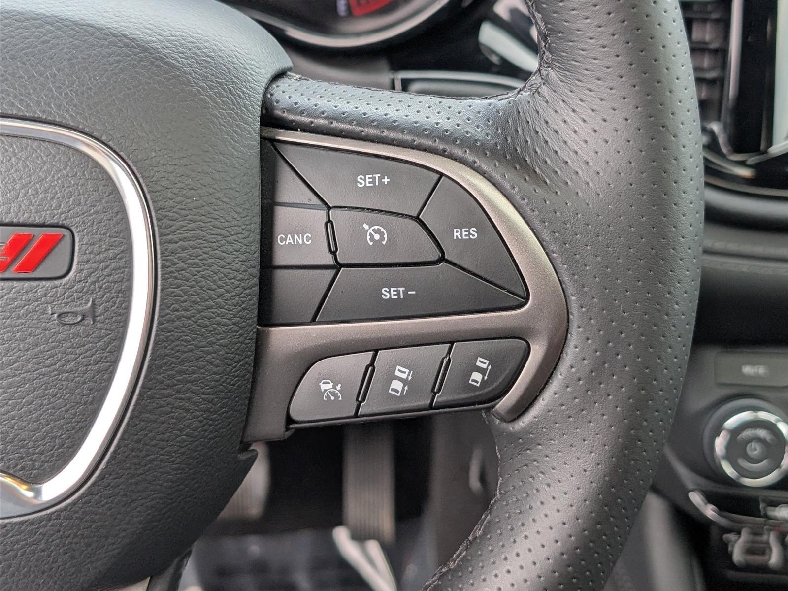 Used 2023 Dodge Durango SXT w/ Quick Order Package 2BK AWD/4WD image 24