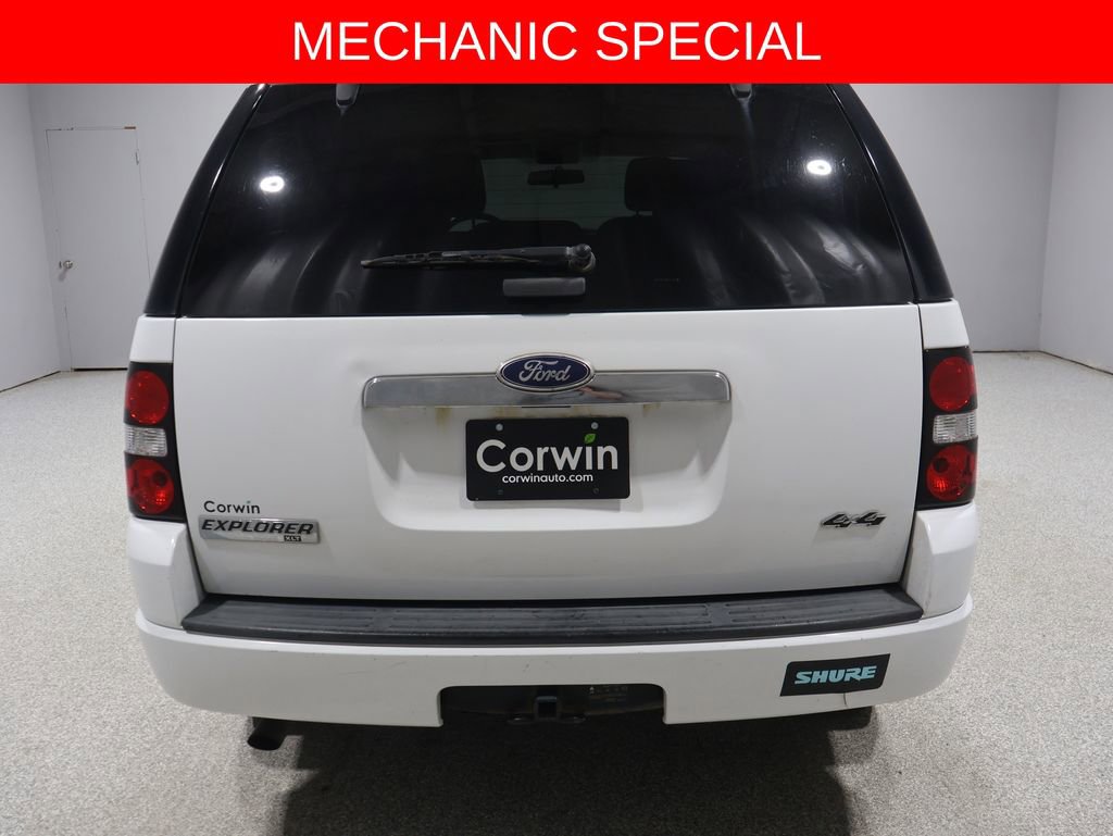 Used 2010 Ford Explorer XLT image 3