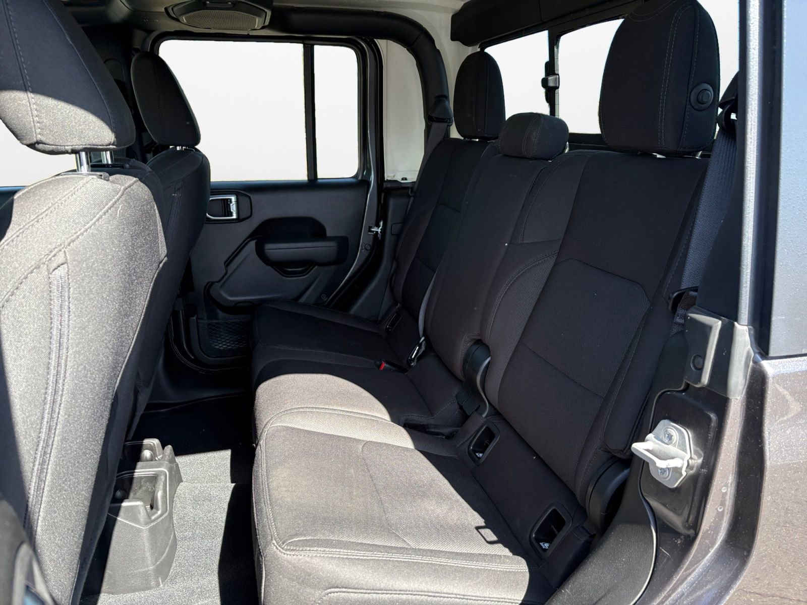 Used 2022 Jeep Gladiator Sport image 13