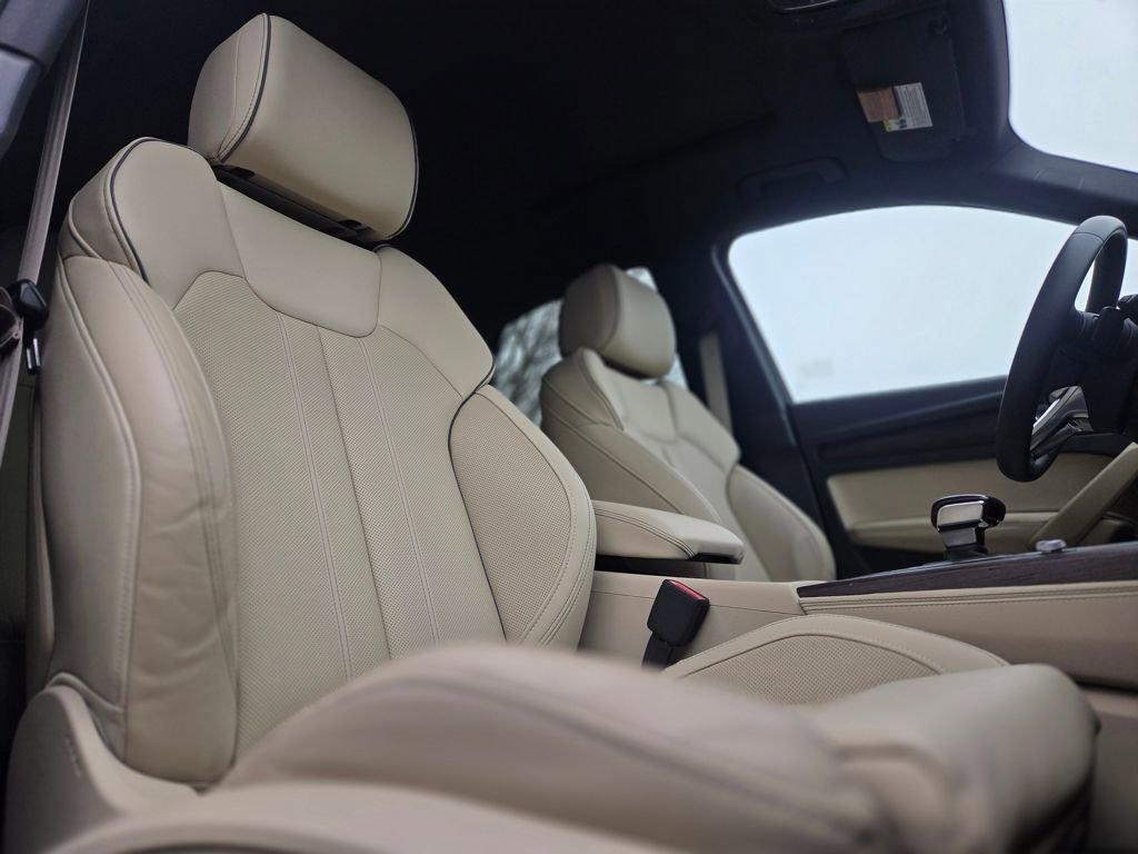 Used 2023 Audi Q5 2.0T Prestige image 27