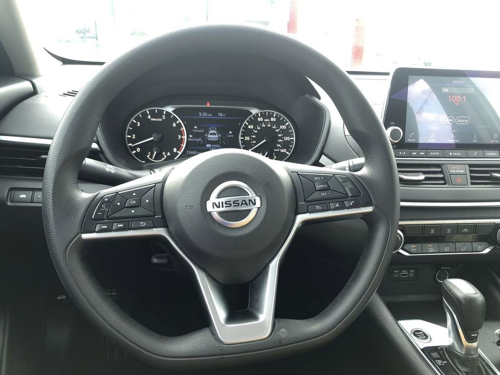 Used 2022 Nissan Altima 2.5 SV FWD image 23
