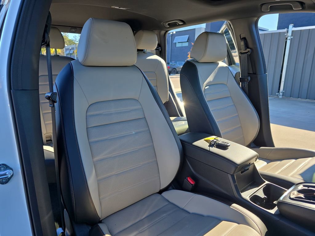 Used 2025 Honda CR-V Sport Touring image 12