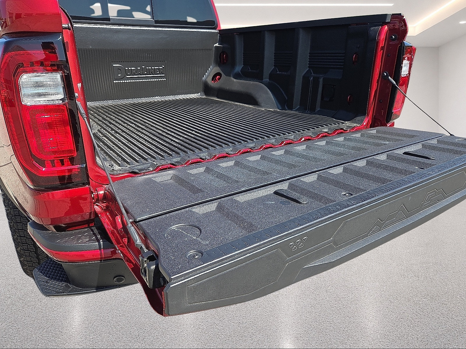 Used 2025 GMC Canyon Elevation w/ Convenience Package AWD/4WD image 18
