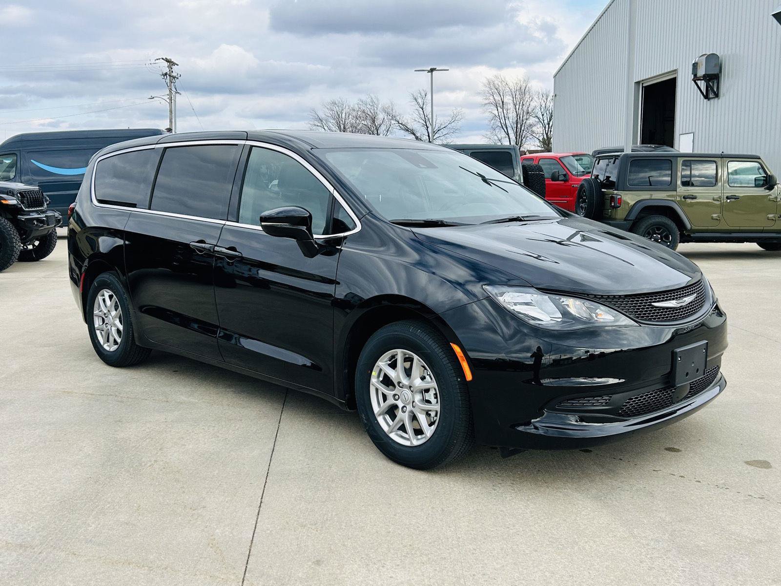 New 2026 Chrysler Voyager LX FWD image 2