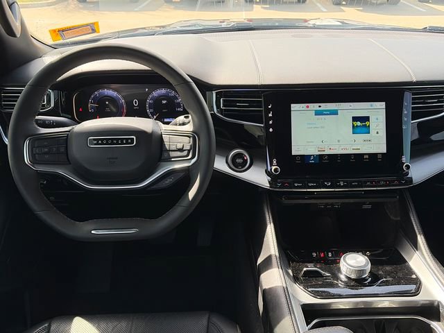 Used 2024 Jeep Wagoneer Series II image 9