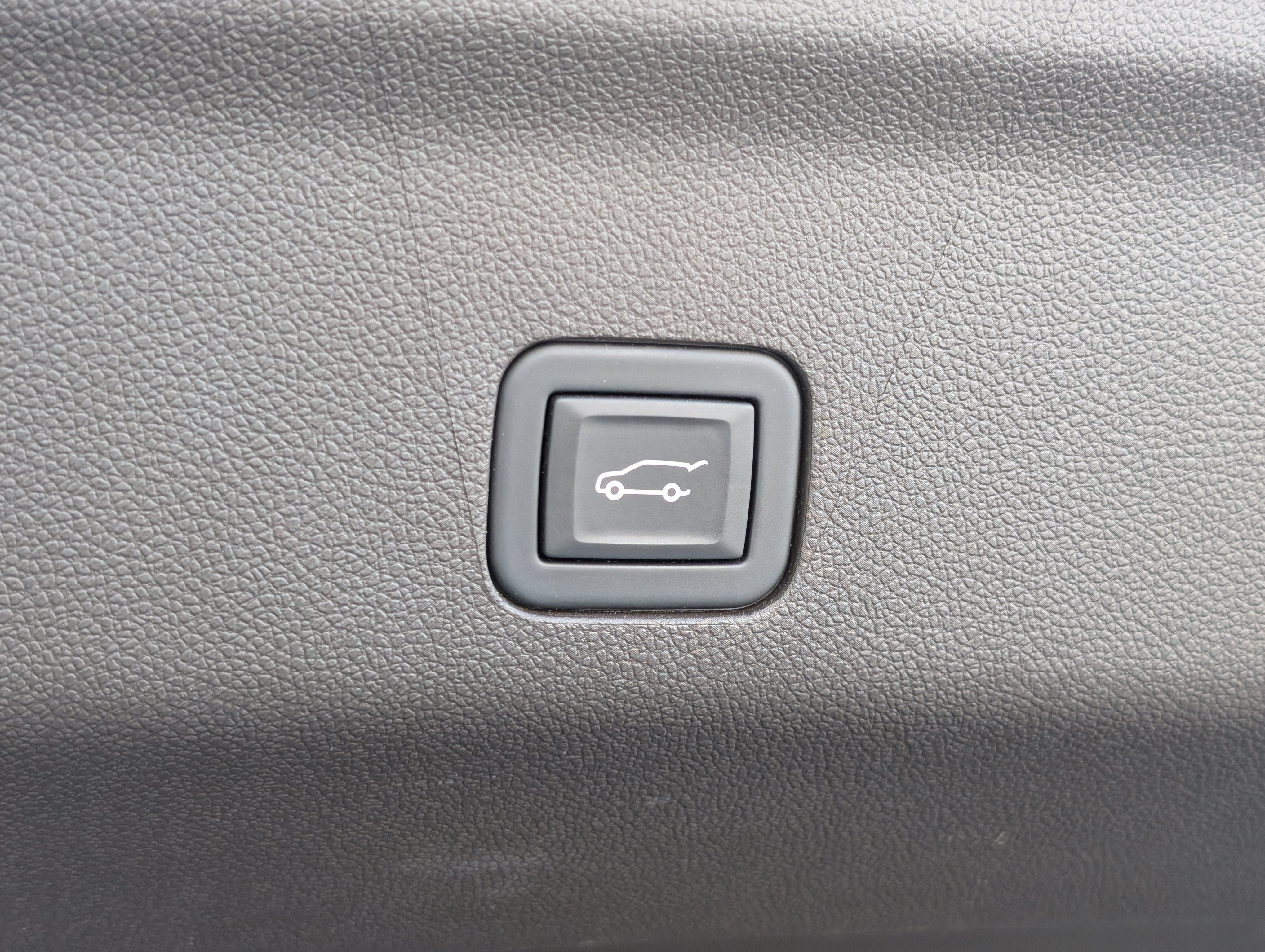 Used 2024 GMC Yukon SLT w/ SLT Premium Package RWD image 21