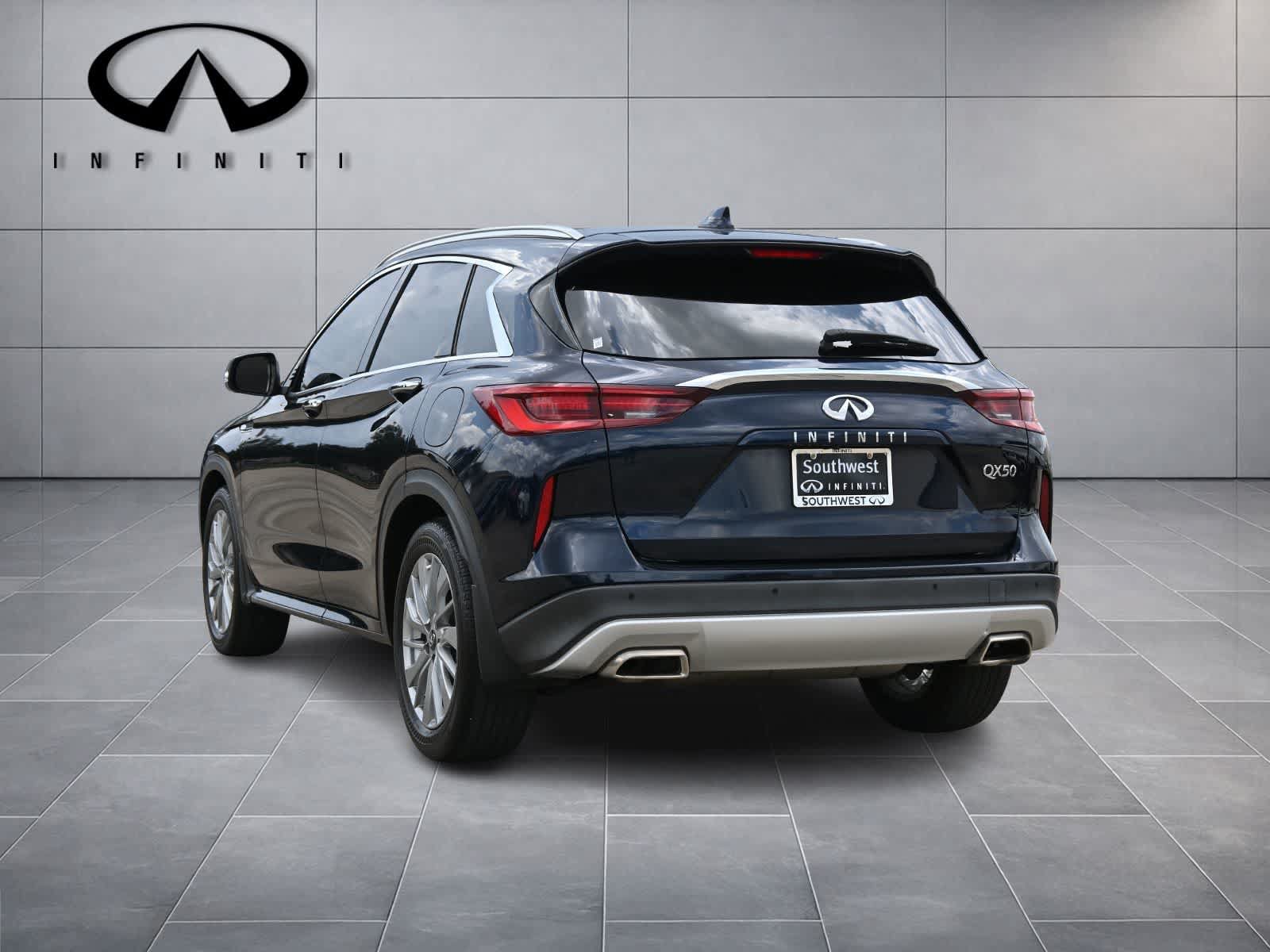 Used 2023 INFINITI QX50 Luxe FWD image 5