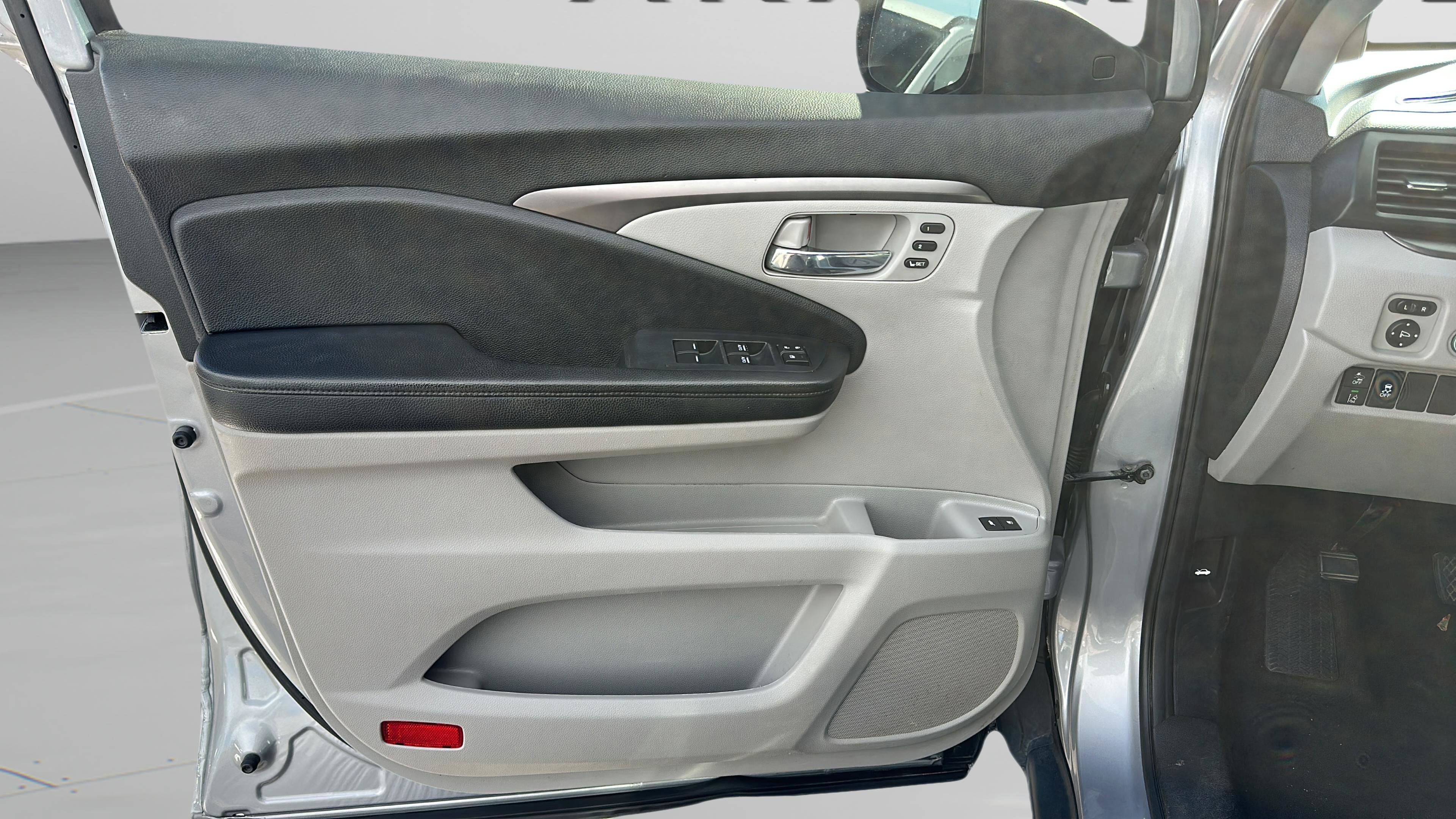 Used 2021 Honda Pilot Special Edition image 21