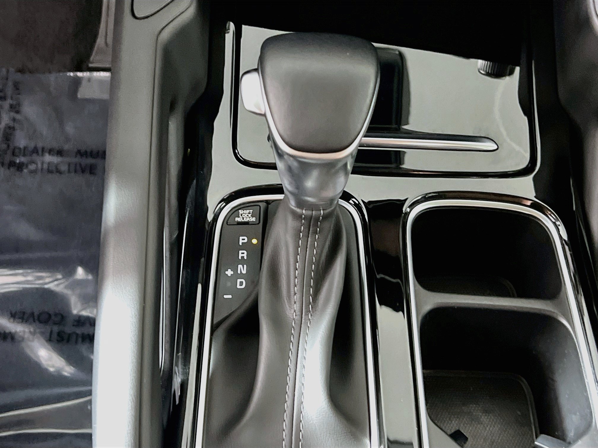 Used 2025 Kia Telluride S FWD image 24
