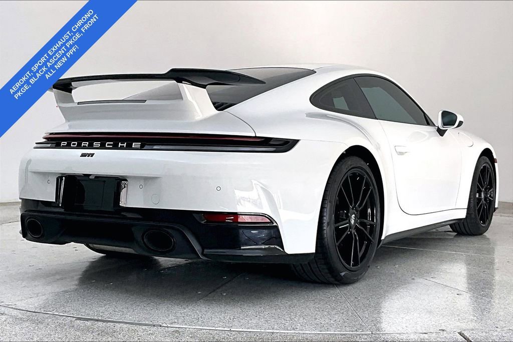 Used 2025 Porsche 911 Carrera image 2