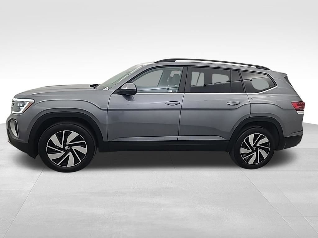 Used 2025 Volkswagen Atlas SE image 7