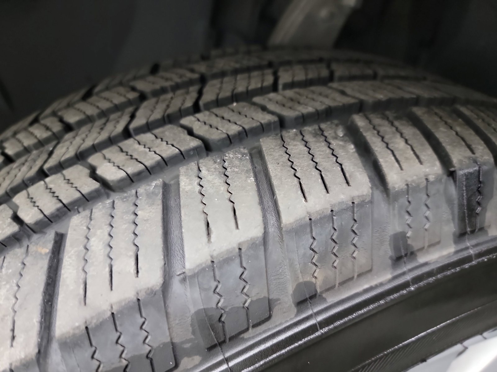 Used 2019 Volvo XC90 T6 Momentum w/ Advanced Package image 31