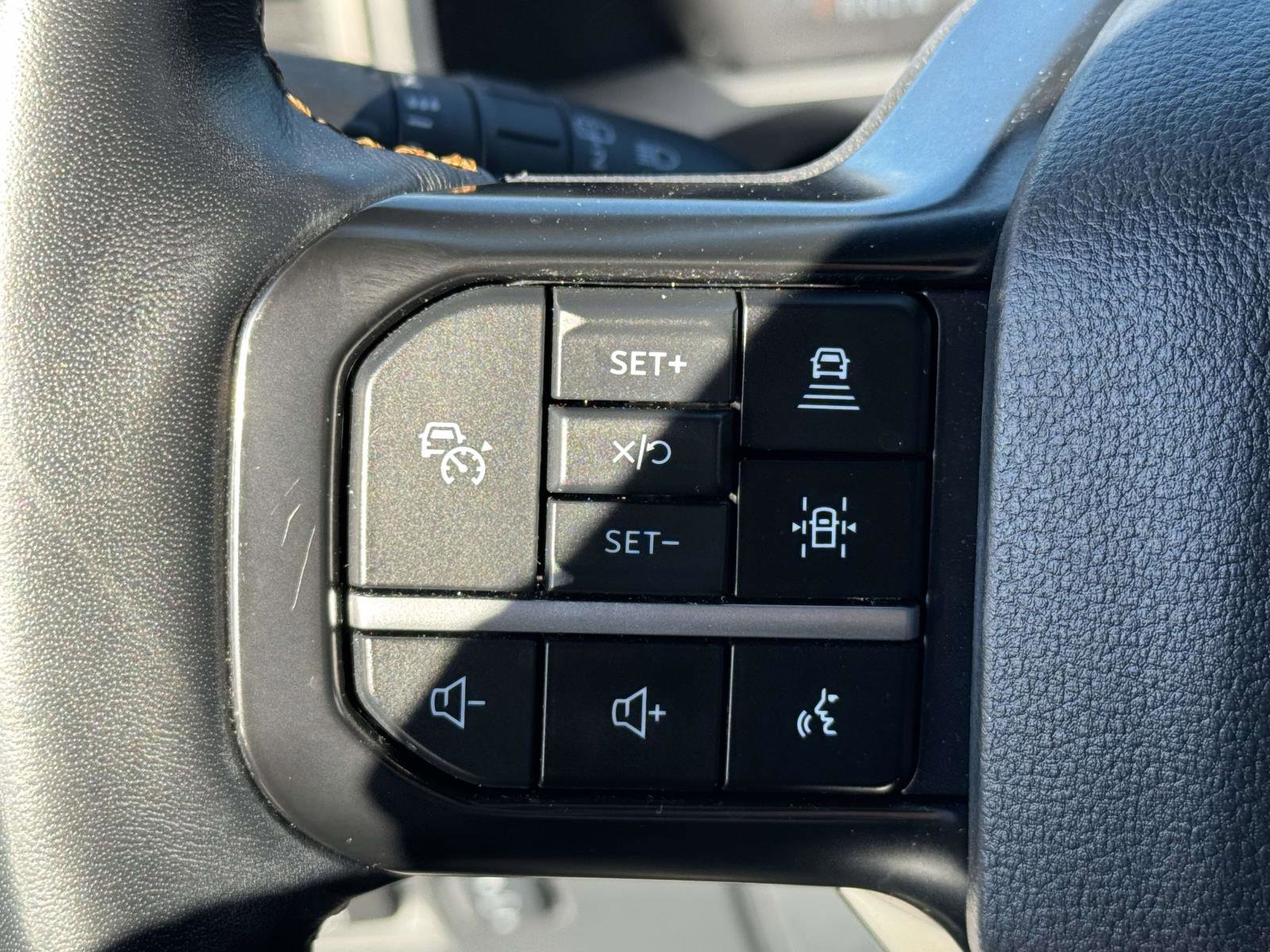 Used 2024 Ford Expedition Platinum image 31