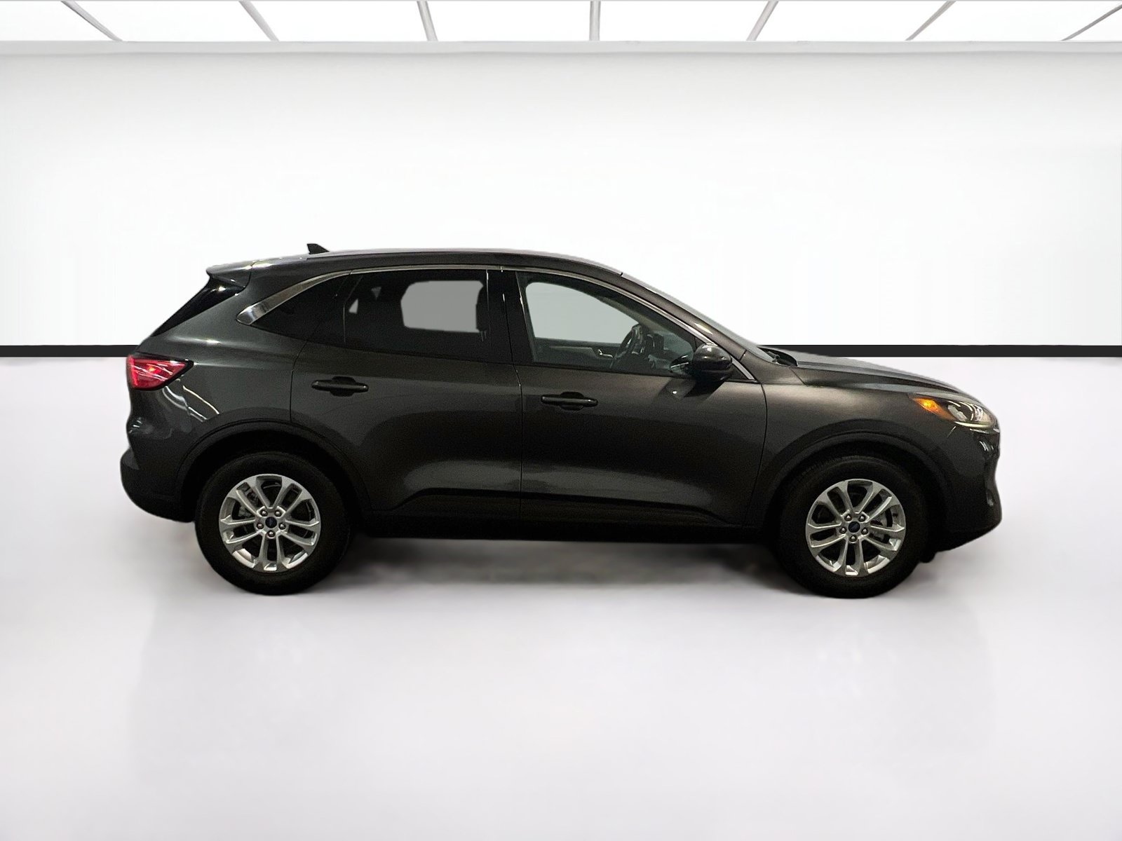 Used 2020 Ford Escape SE FWD image 24