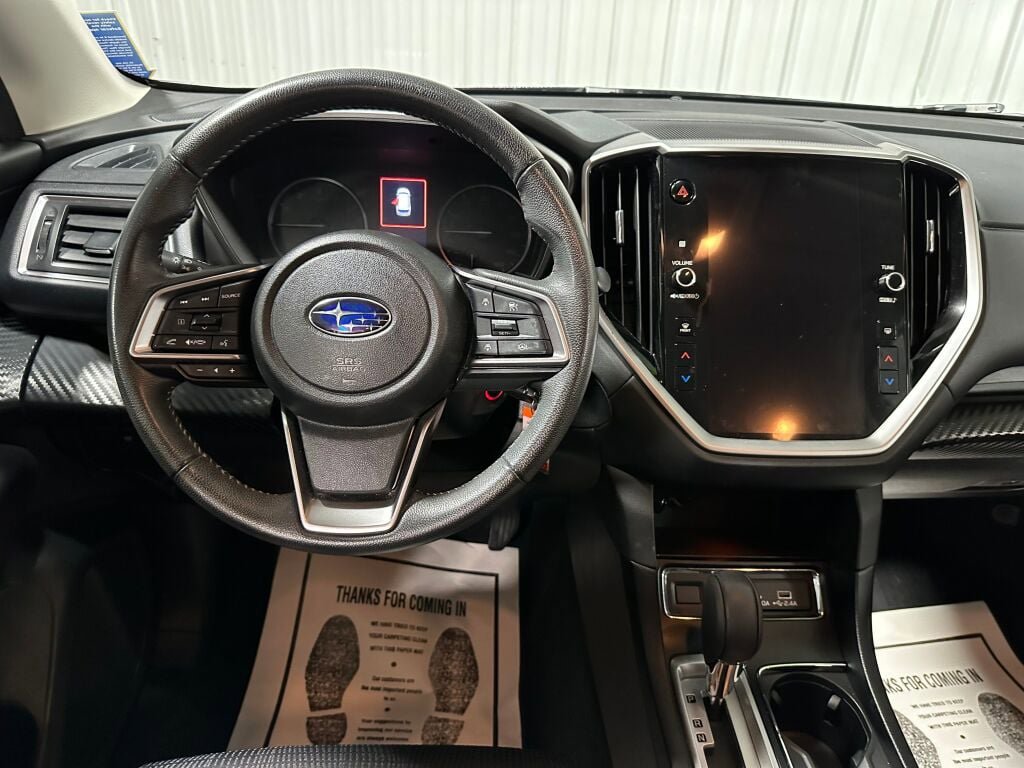 Used 2023 Subaru Ascent Premium image 8