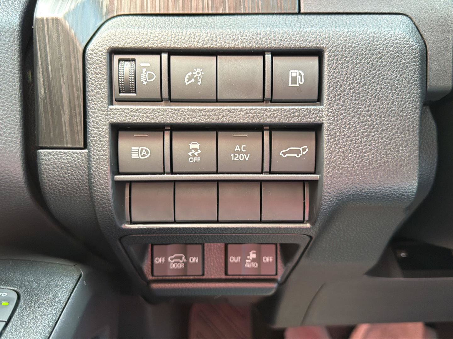 New 2026 Toyota 4Runner Platinum AWD/4WD image 19