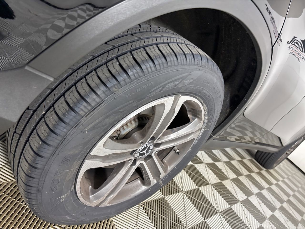 Used 2022 Mercedes-Benz GLC 300 4MATIC w/ Premium Package Lite image 30