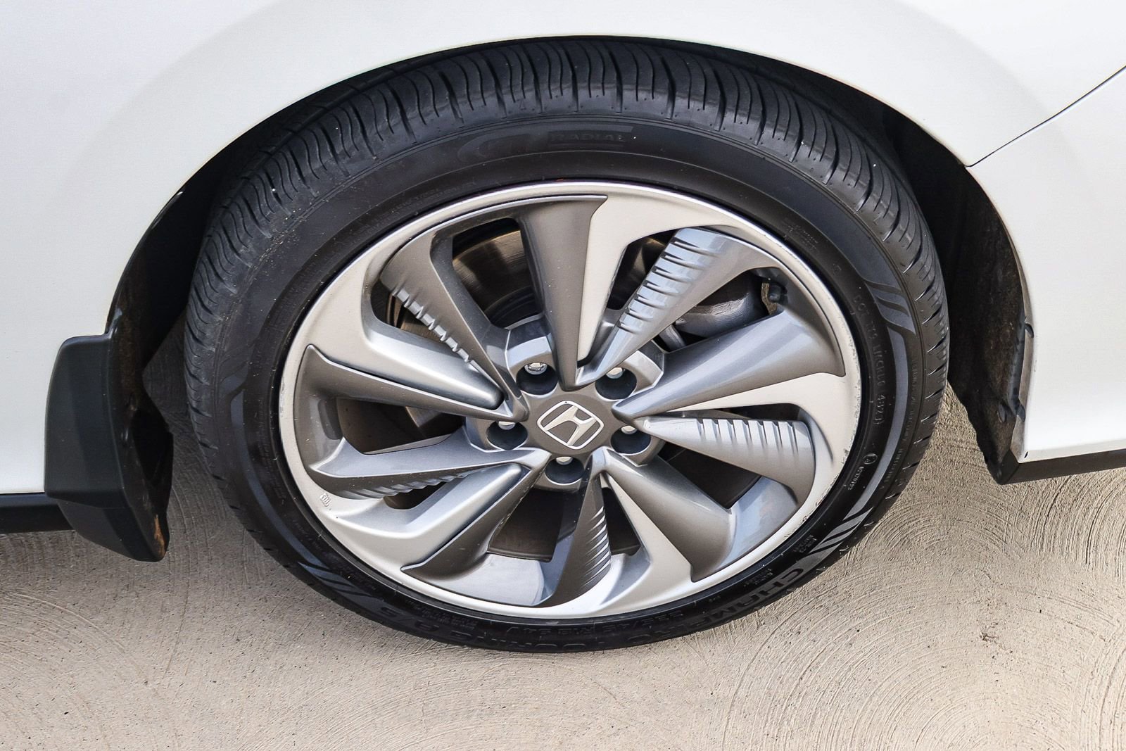 Used 2018 Honda Clarity Plug-In Hybrid image 17