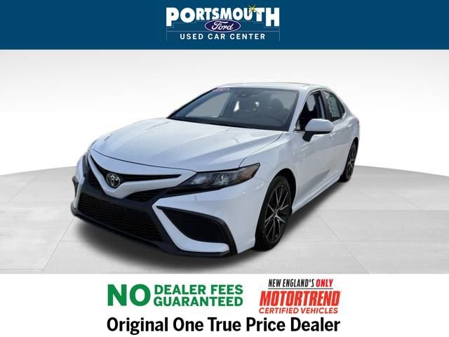 Used 2024 Toyota Camry SE image 11