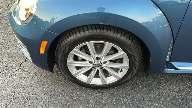 Used 2019 Volkswagen Beetle 2.0T SE image 28