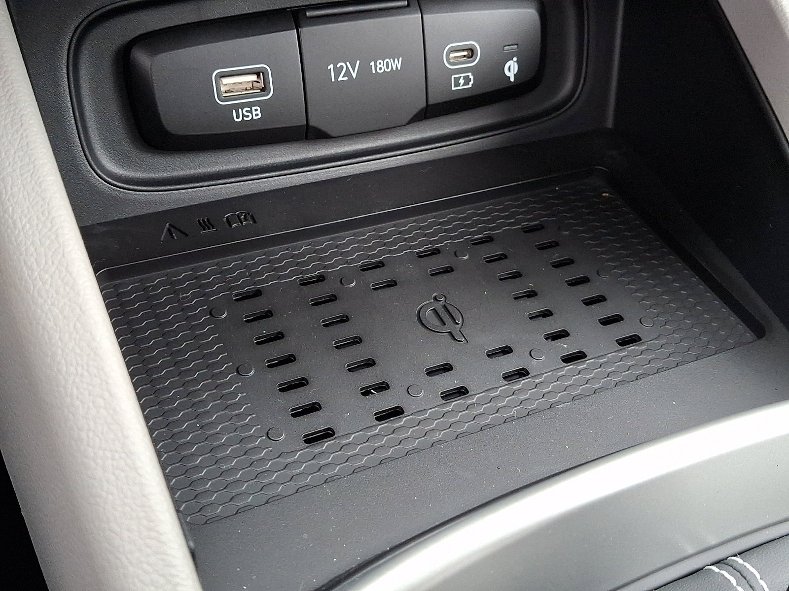 New 2026 Hyundai Venue SEL image 21