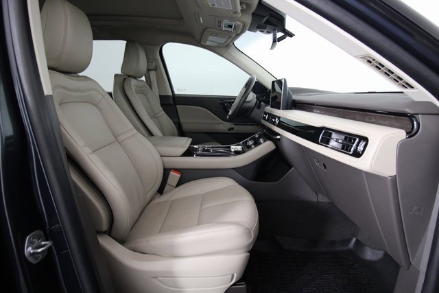 Used 2023 Lincoln Aviator Reserve w/ Equipment Group 201A image 20