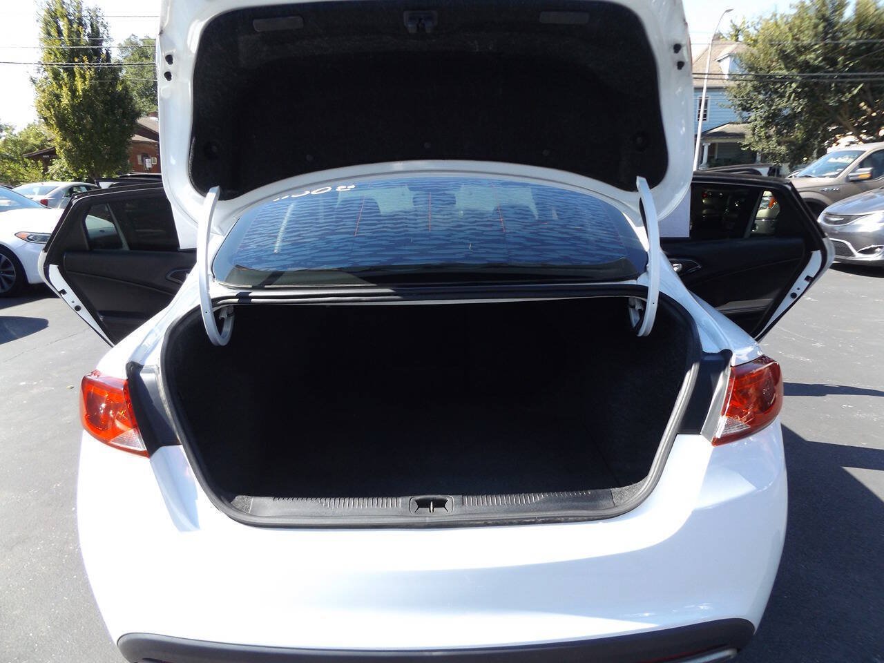 Used 2016 Chrysler 200 S AWD/4WD image 28