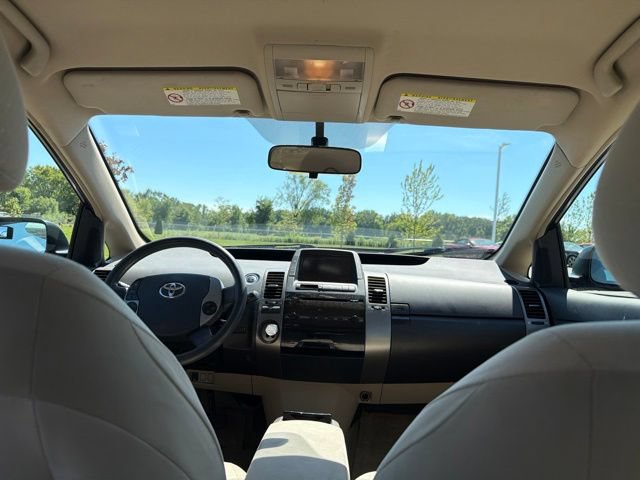 Used 2005 Toyota Prius w/ Pkg 4 FWD image 15