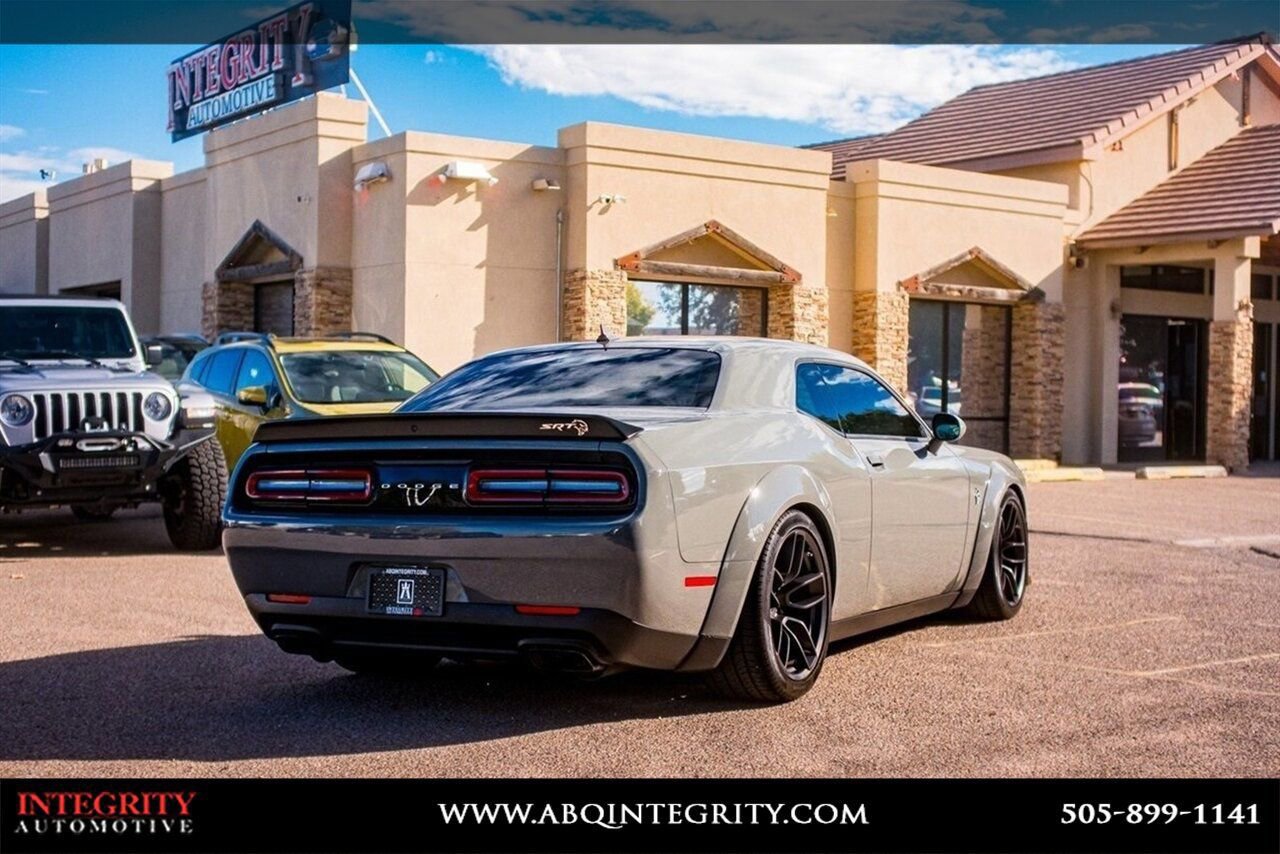 Used 2023 Dodge Challenger SRT Hellcat RWD image 7