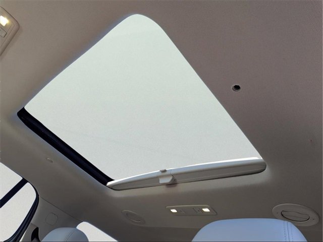 Certified 2023 GMC Acadia Denali w/ Black Diamond Edition image 25