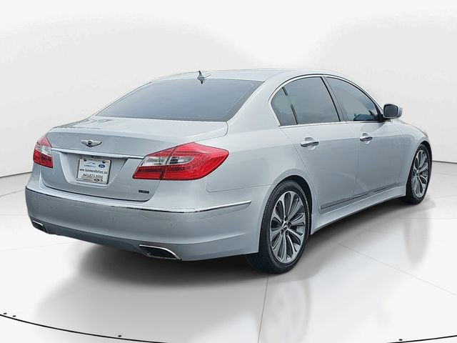 Used 2014 Hyundai Genesis 5.0 R-Spec RWD image 3