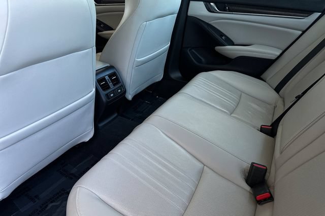 Used 2022 Honda Accord EX-L image 9